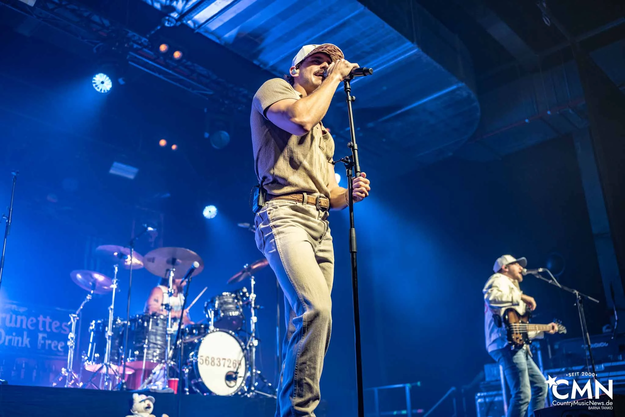 Tucker Wetmore Tucker Wetmore - The Brunette World Tour